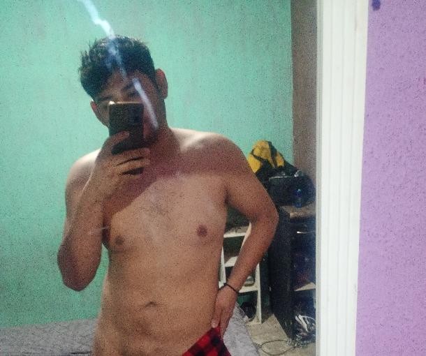 Joven de 23 años que le gusta coger a mujeres maduras