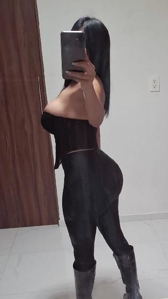 Hola amor mi nombre es Karla , tengo 27 años - Guadalajara