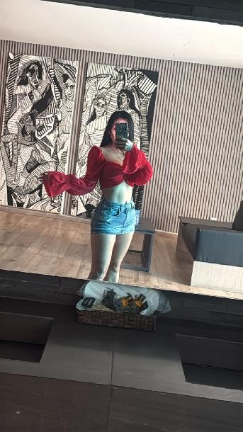 Hola amor mi nombre es Giovanna , tengo 25 años - Guadalajara